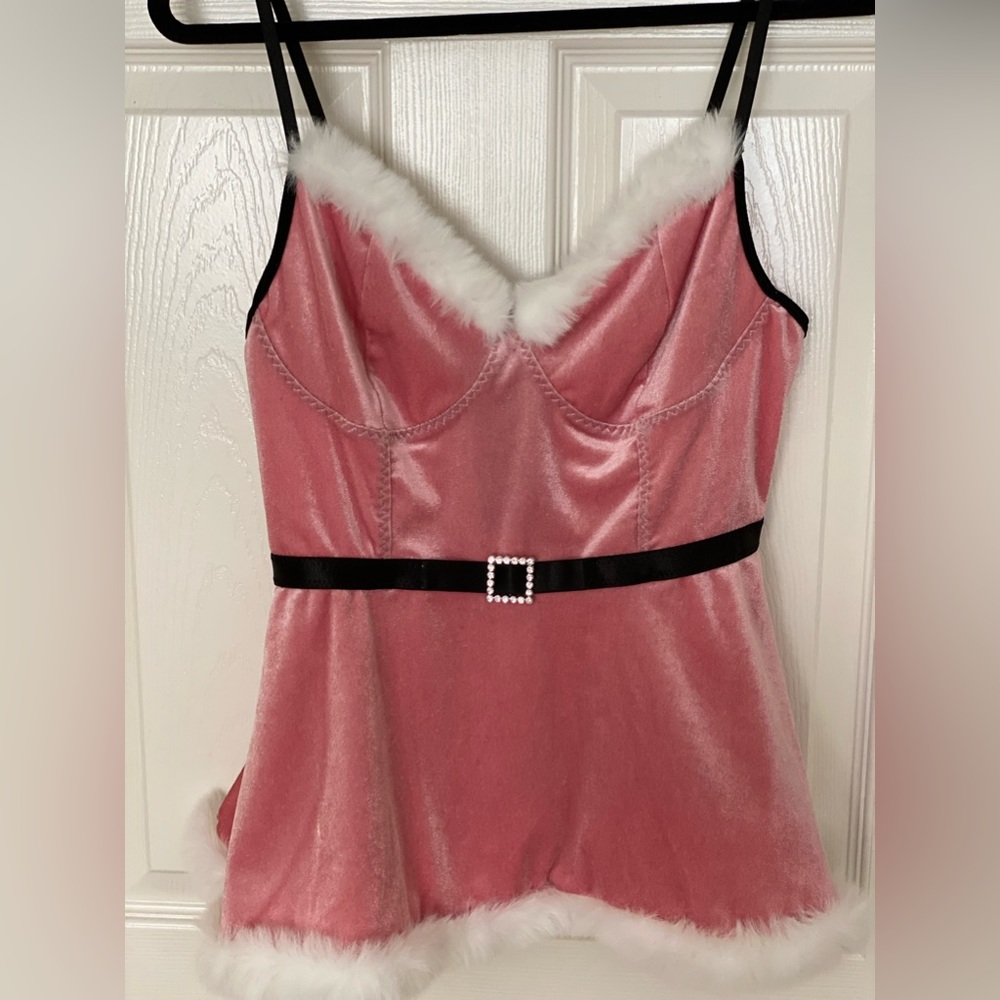 Sexy Mrs Santa, pink baby doll, naughty Mrs claus.